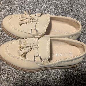 Men's Cream Loafers